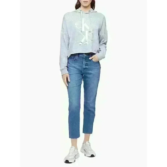 NEW! Calvin Klein Women's 14/32 Straight Fit High Rise Blue Jeans NWT $79.50 - Picture 1 of 3